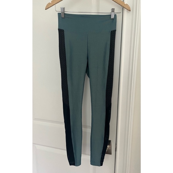 Koral Dynamic Duo High Rise Leggings sz. S blue/black mesh bottom  NWOT - Picture 1 of 4